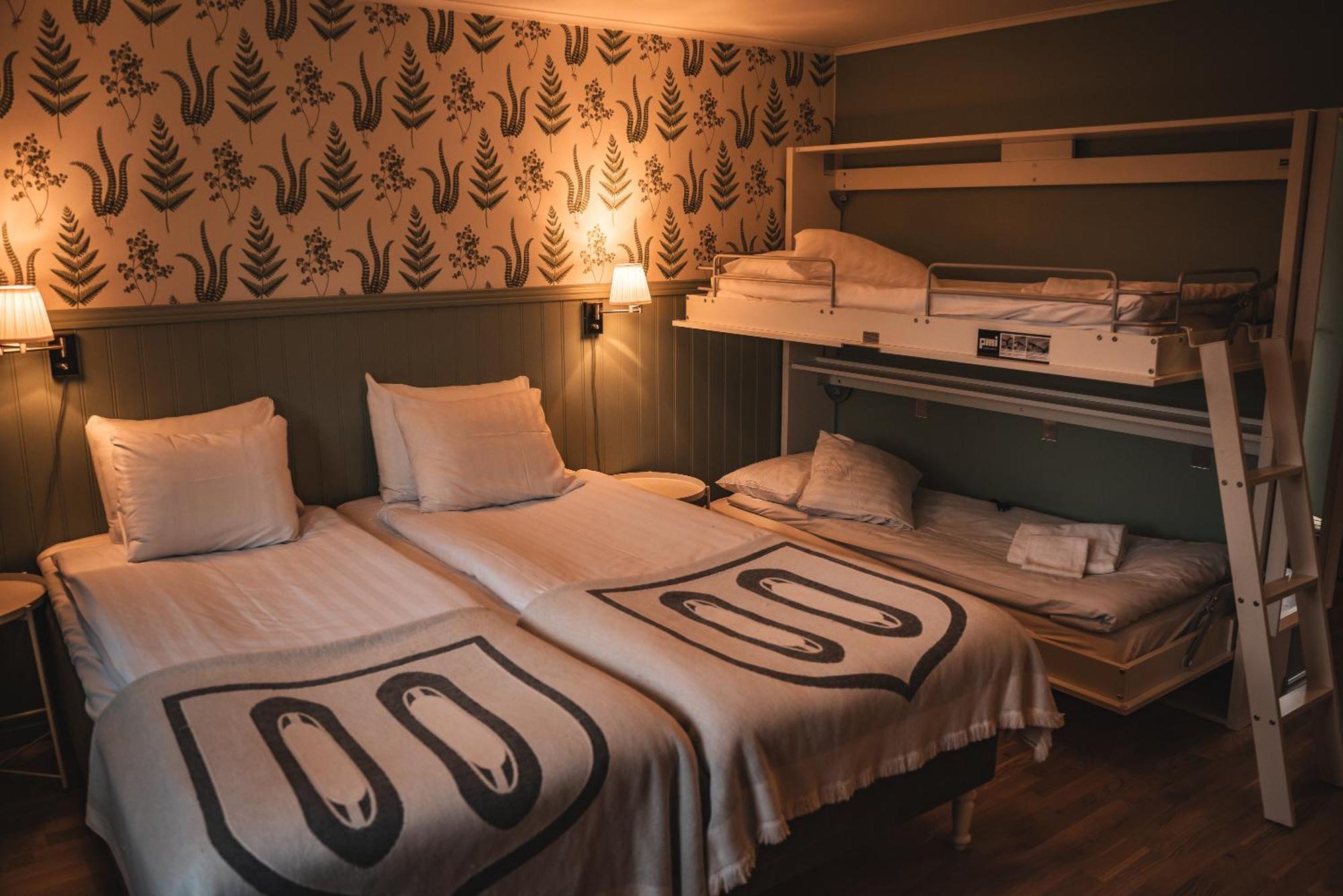 Tva Skyttlar Hotel Orby Luaran gambar