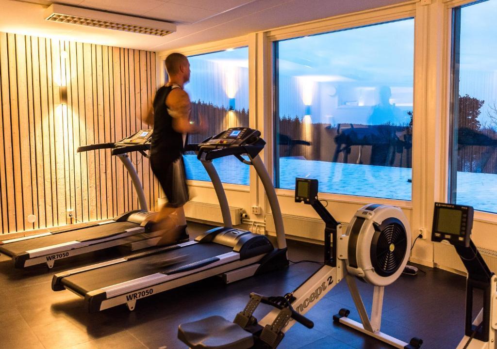 Tva Skyttlar Hotel Orby Luaran gambar